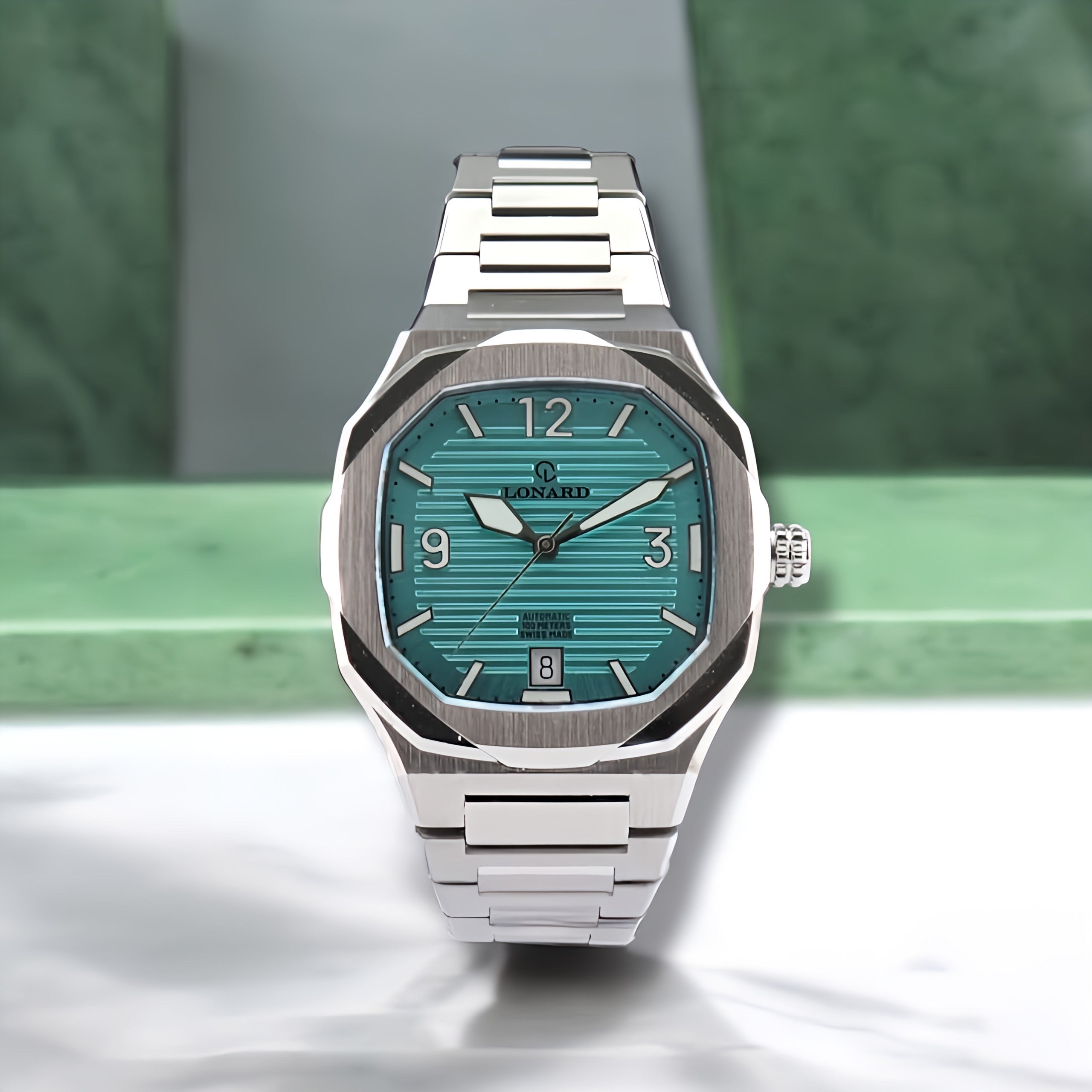 The Use of Precious Materials in Traditional Mechanical Watchmaking